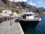 Promenade en bateau sur la caldera - île de Santorin Photo 2