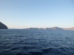 Promenade en bateau sur la caldera - île de Santorin Photo 37